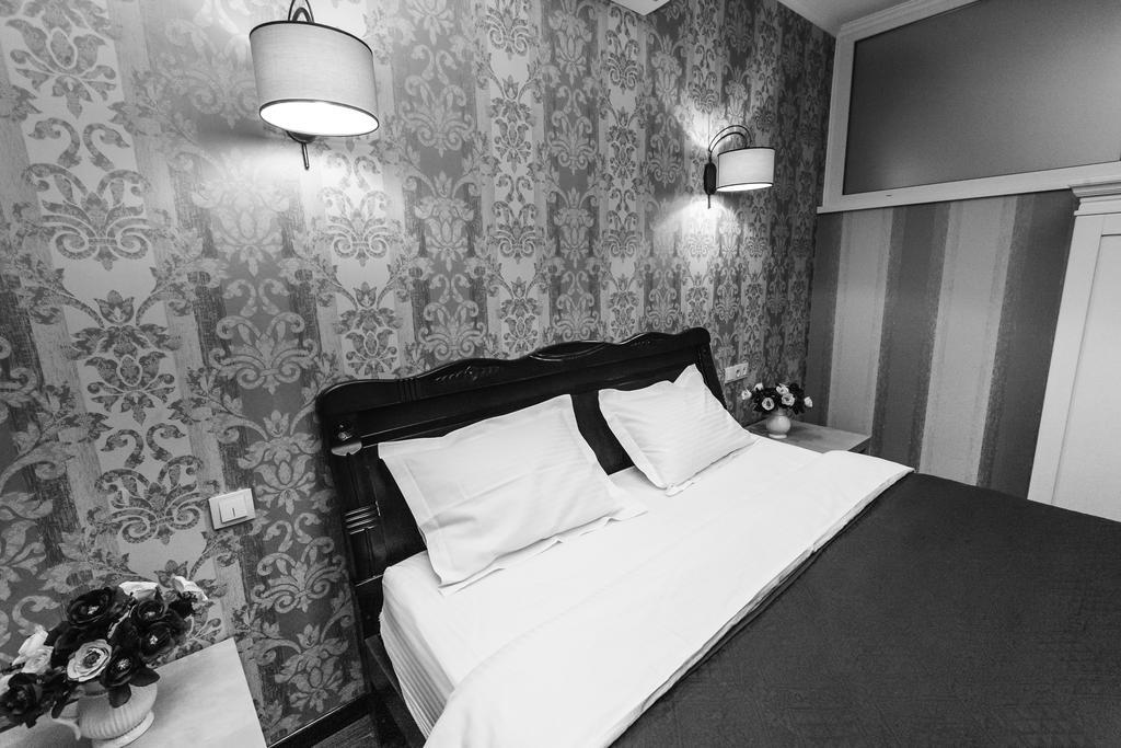 Grace Apartments Boryspilʼ Buitenkant foto