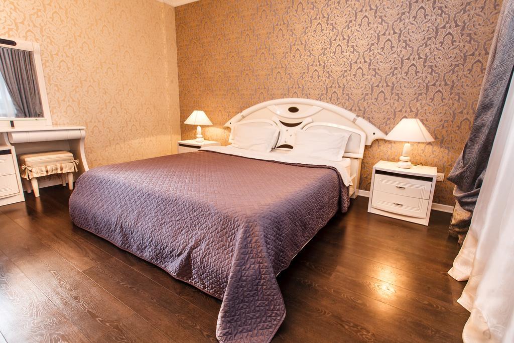 Grace Apartments Boryspilʼ Buitenkant foto